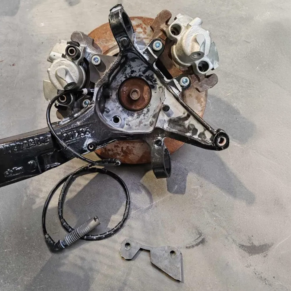 FAMEFORM Adapter Hinterachse auf 2. Bremssattel für Fly-Off passend für BMW E36 mit ABS (zum Einschweißen)