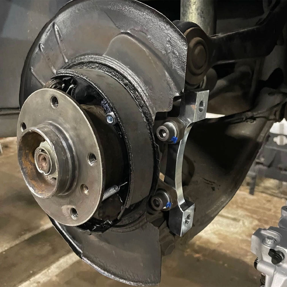 EPYTEC Bremssattel Adapter passend für BMW E38 für 4-Kolben Brembo Sattel mit 370x24mm Bremsscheibe Hinterachse