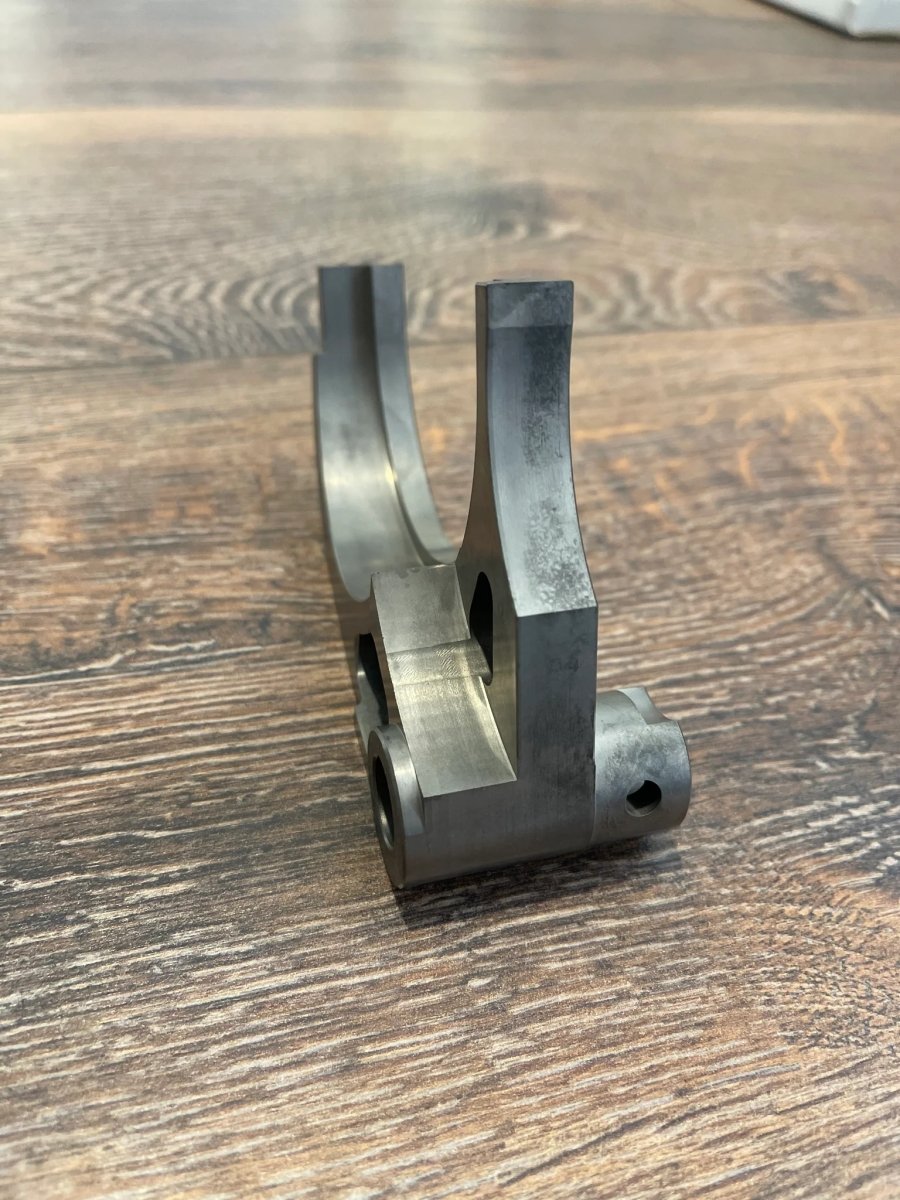 SPEEDTEK Schaltgabel für 5. & Rückwärtsgang RB25 RB26 (Stahl) - PARTS33 GmbH
