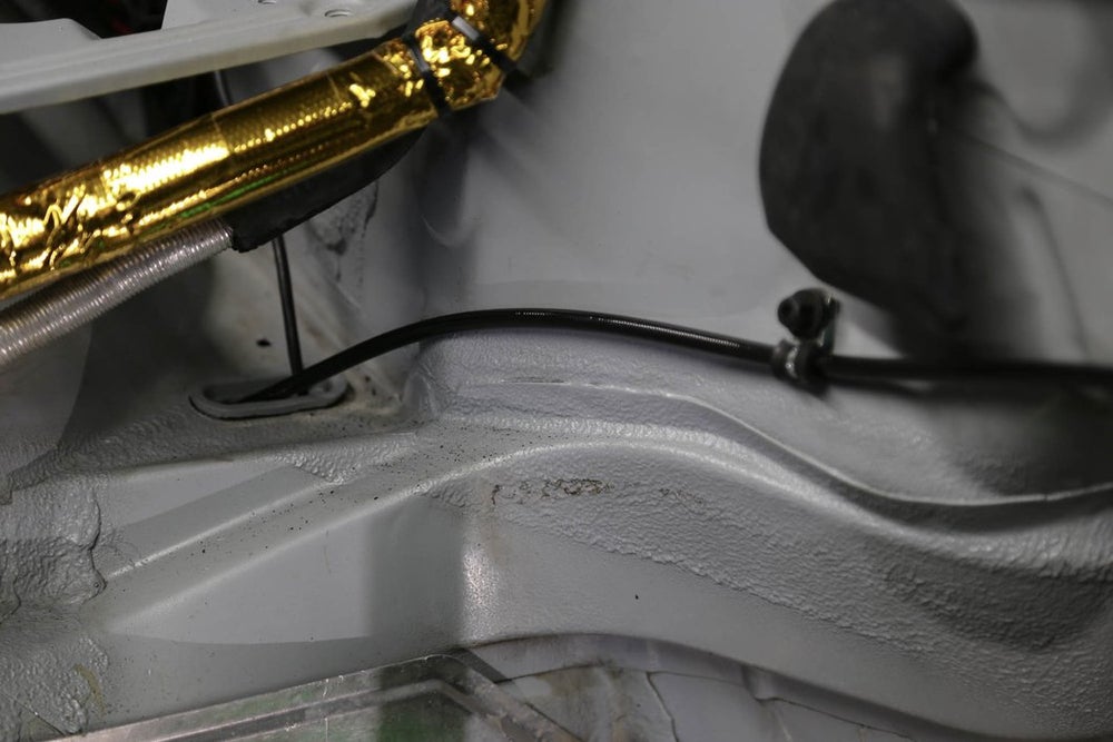 CHASE BAYS Bremsleitung Relocation Kit für OEM Bremszylinder passend für BMW E30 E36 E46