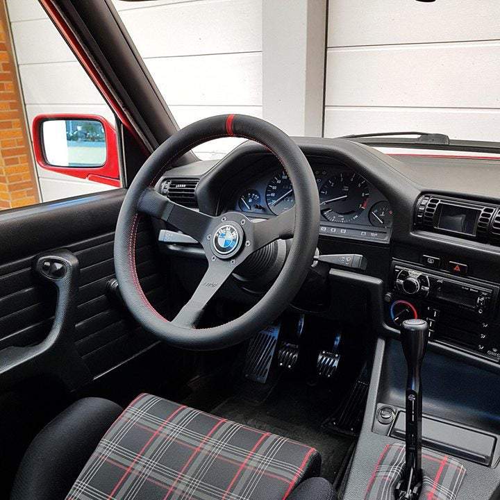 LUISI Mirage Race RS Sportlenkrad Leder schwarz (geschüsselt / mit TÜV)