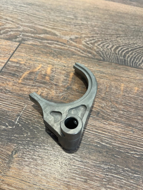 SPEEDTEK Schaltgabel für 5. & Rückwärtsgang RB25 RB26 (Stahl) - PARTS33 GmbH