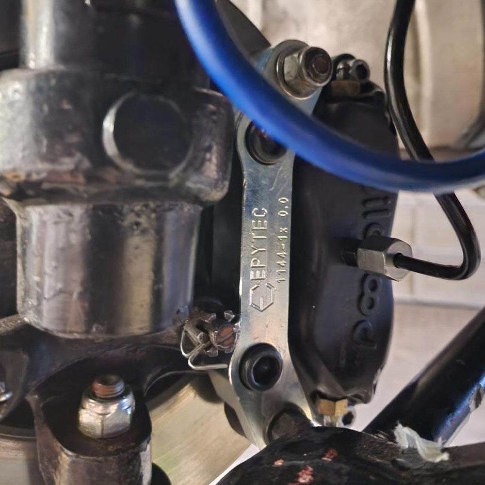 EPYTEC Bremssattel Adapter passend für Ford Capri / Escort für Wilwood Dynalite Sattel mit 245x20mm Bremsscheibe Vorderachse