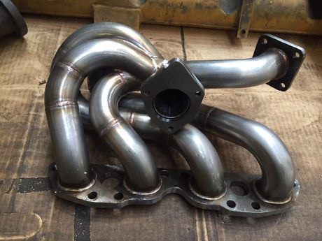 SPEEDTEK Abgaskrümmer Nissan Silvia S13 S14 S15 SR20 TD06 Mid Mount - PARTS33 GmbH
