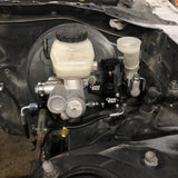 CHASE BAYS Toyota Supra JZA80 Bremsleitung Relocation Kit für OEM Bremszylinder - PARTS33 GmbH