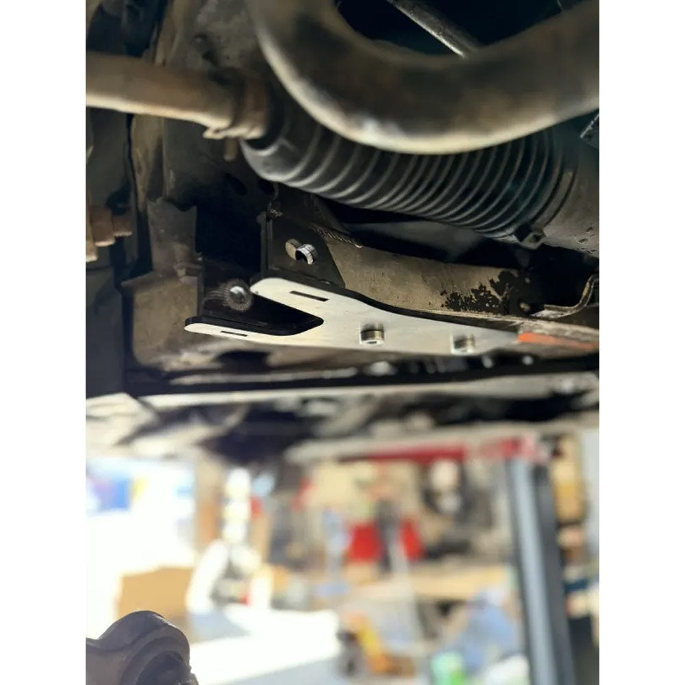 FAMEFORM Verstärkungsplatten Querlenker passend für BMW E8X E9X Vorderachse (Stahl)