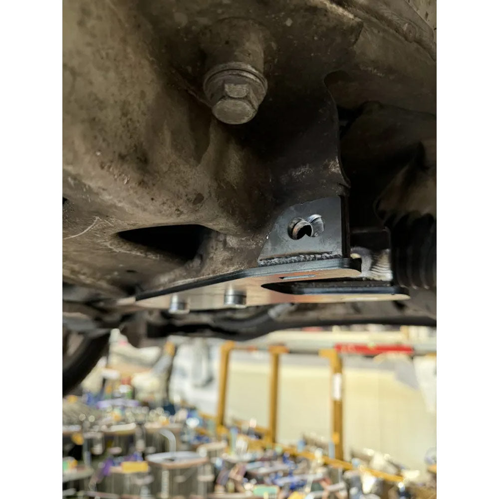 FAMEFORM Verstärkungsplatten Querlenker passend für BMW E8X E9X Vorderachse (Stahl)