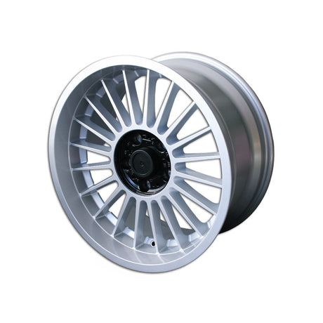 MAXILITE Spoke Style 9Jx18 ET12 passend für BMW E39 (mit TÜV)