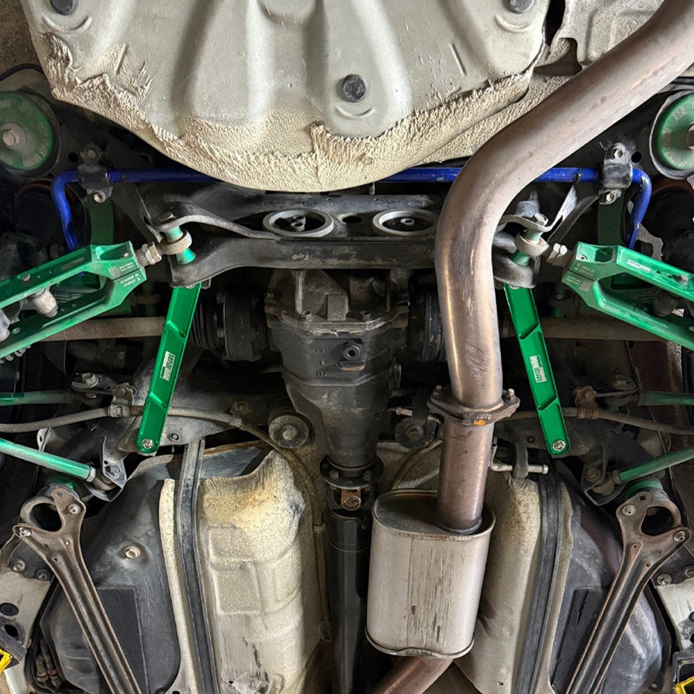 SERIALNINE Hinterachsträger Verstärkung Subframe Brace passend für Lexus IS300 / Toyota Altezza / Mark II / Chaser / Cresta / Crown / Aristo / Celsior (Aluminium)