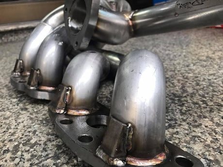 SPEEDTEK Abgaskrümmer Nissan Silvia S13 S14 S15 SR20 TD06 Mid Mount - PARTS33 GmbH