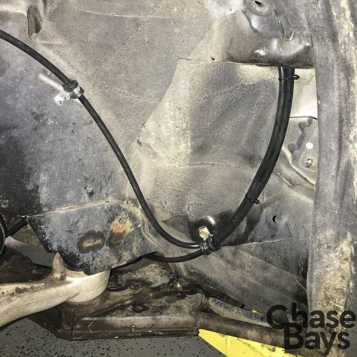 CHASE BAYS Nissan 350Z Infiniti G35 Bremsleitung Relocation Kit für OEM Bremszylinder inBay - PARTS33 GmbH