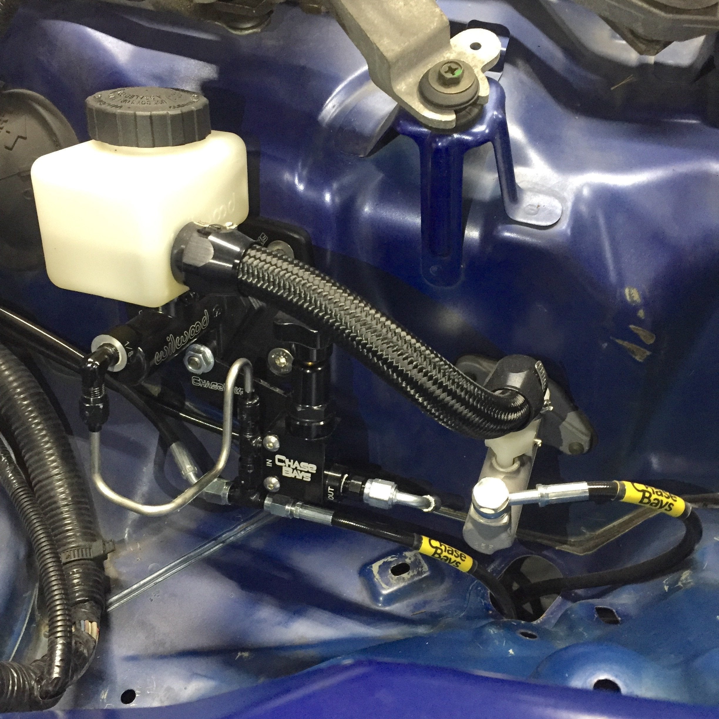 CHASE BAYS Nissan 350Z Infiniti G35 Bremsleitung Relocation Kit für Brake Booster Eliminator inBay - PARTS33 GmbH