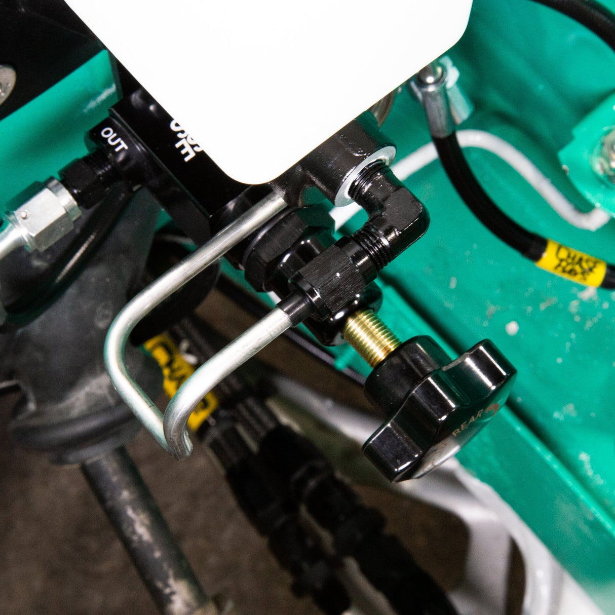 CHASE BAYS Bremsleitung Relocation Kit für Brake Booster Eliminator passend für BMW E30