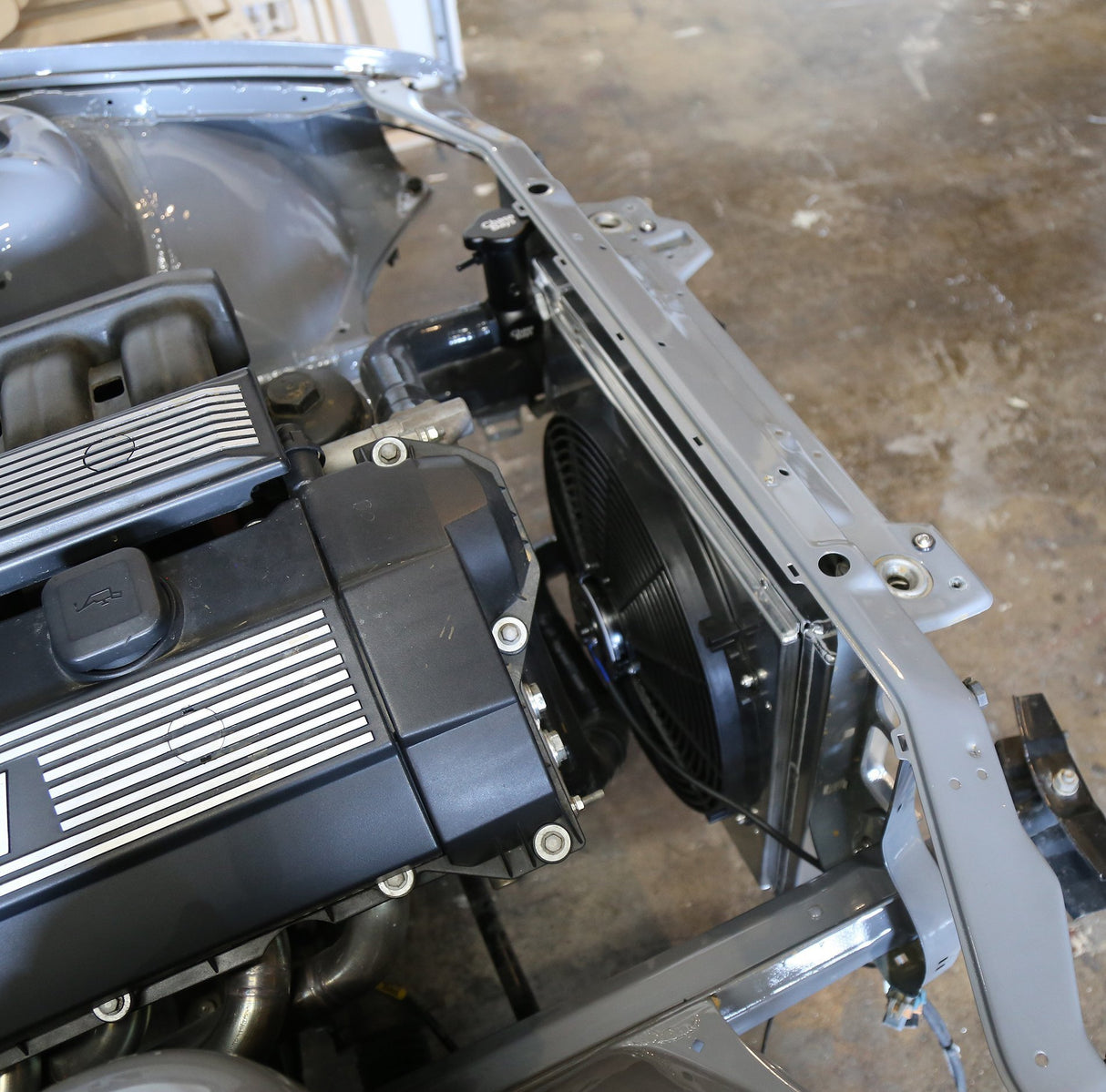 CHASE BAYS BMW E30 E36 E46 Aluminium Wasserkühler - PARTS33 GmbH