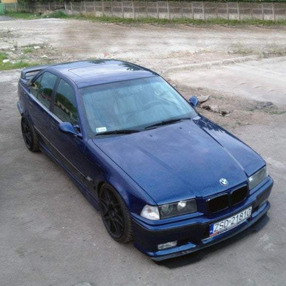 FAMEFORM universal front splitter suitable for BMW E30 E36 E46 E9X E8X E39 and many more.